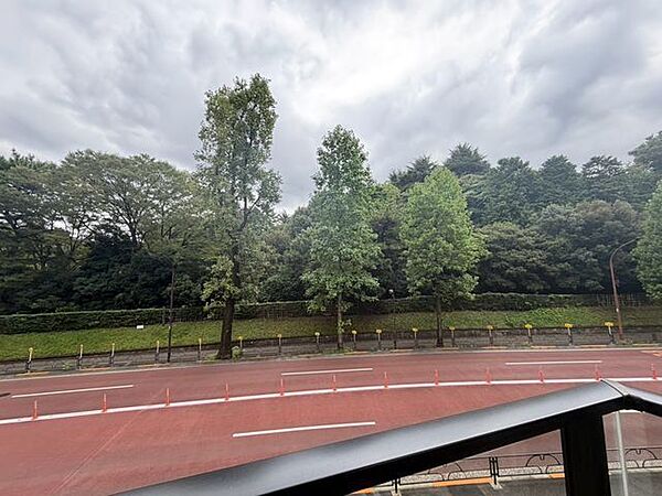 さまざまな表情の景色を眺めながら、くつろぎのひと時をお過ごし頂けます。