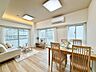 室内：日々の暮らしの中で便利さや快適さ、安らぎを感じていただけるような、住まいに求める洗練された機能付。