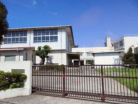 川崎市立宮崎小学校 900m
