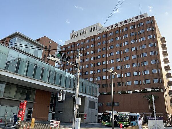 東京女子医科大学病院 1300m