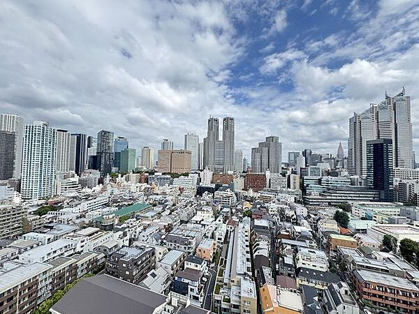 バルコニーに出た時には、頬をなでる優しい風を感じることが出来ます。つい深呼吸をしたくなる眺望です。