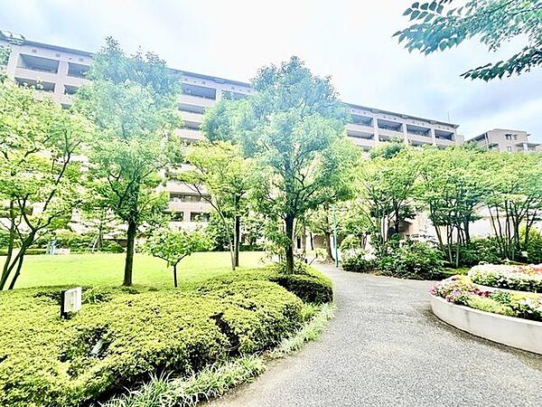 住むことの快適さ、デザインの良さを限りなく追求。「いつまでも住み続けたい住空間」を創造します。