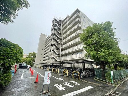 利便性＆自然環境に恵まれた、まさに人生を謳歌できる邸宅。