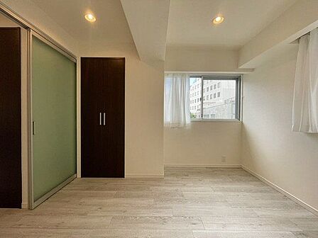 一日の中で多くの時間を過すことになる住まいだからこそ、いつも穏やかな空間であるように心掛けています。