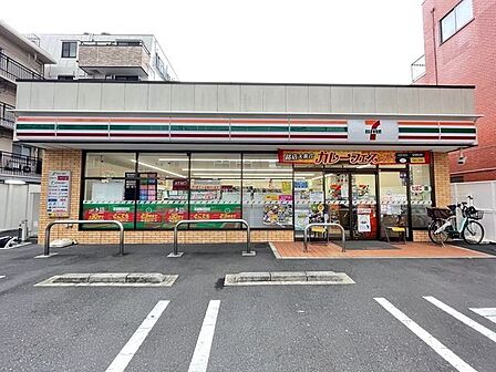 セブンイレブン大田区蒲田1丁目北店 240m