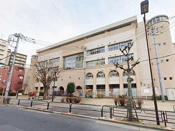 台東区立大正小学校 75m