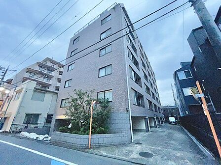 利便性&自然環境に恵まれた、まさに人生を謳歌できる邸宅。