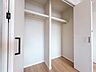 収納：お部屋には充分な収納スペースをご用意。自分だけの空間を作り上げることができます。
