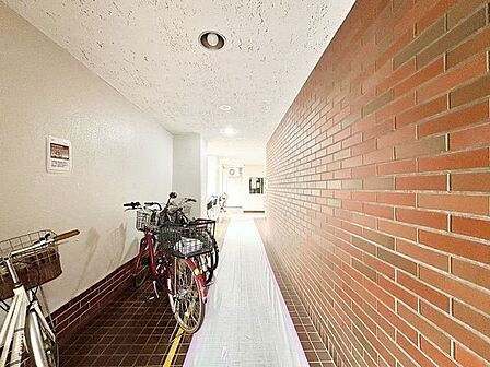 自転車置き場。