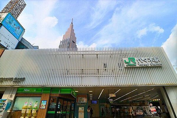 代々木駅 230m