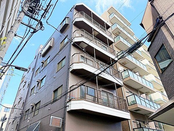 都心の“賑わい”と自然の“潤い”を享受できる暮らしやすいロケーションが魅力。
