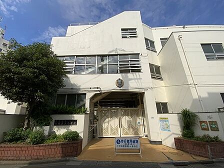 新宿区立戸塚第三小学校 400m