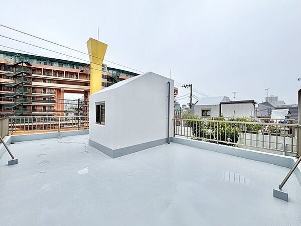 バルコニーに出た時には、頬をなでる優しい風を感じることが出来ます。つい深呼吸をしたくなる眺望です。