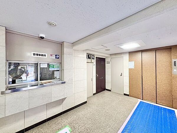 上質なデザインが落ち着きと高級感を与えます。安らぎに満ちた生活空間を予感させてくれます。