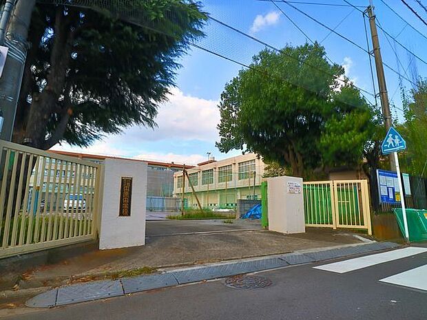 川崎市立中原中学校 120m