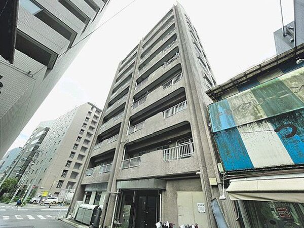時代と共に変わりゆく街並みと、住む人の変わらない思いを融合。いつまでも誇りに思える住まいへ。