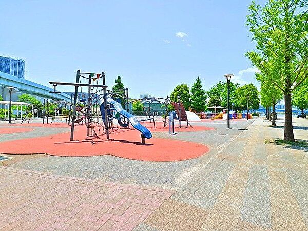 豊洲公園 650m