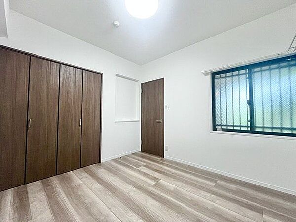 一日の中で多くの時間を過すことになる住まいだからこそ、いつも穏やかな空間であるように心掛けています。
