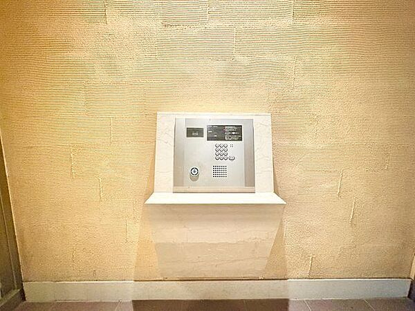 オートロック機能付で、安心のセキュリティ。毎日の暮らしを優しくサポートしてくれます。