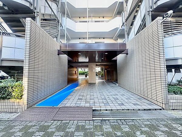 帰宅されるご家族や、訪れる方を優しく迎える・安らぎに満ちた生活空間を予感させてくれます。