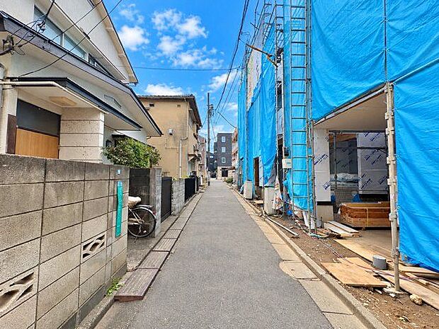 思い描いた暮らしをこの地で実現。快適で贅沢な暮らしをお楽しみいただけます。(空の加工を生成AIで行っています)