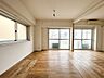 子供部屋：開口部が広く、たくさんの陽を取り入れます。開放的な空間を演出します。