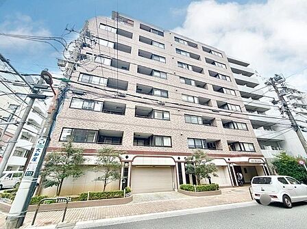 流行に左右されず、将来にわたって価値が継続する「上質」な佇まい。(空の加工を生成AIで行っています。)