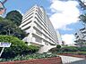 外観：親しみやすく帰宅の度にホッとさせてくれる温かい雰囲気です。（空の加工を生成AIで行っています）