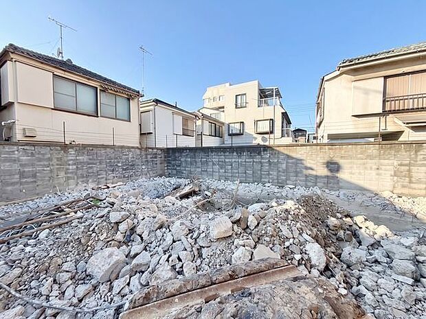 2階リビングは太陽光を取り入れやすいので明るく開放的な空間となります。