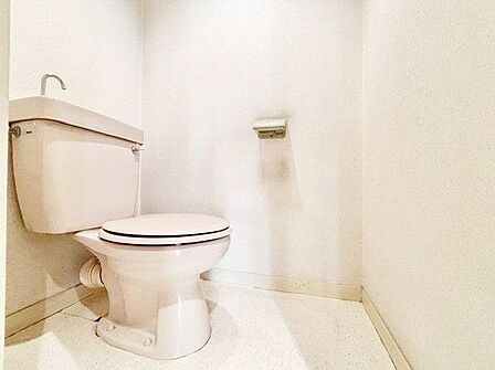 毎日使う場所だからこそ、使い勝手を考慮しました。白を基調に、飽きのこない空間は質感豊かな仕上がりに。