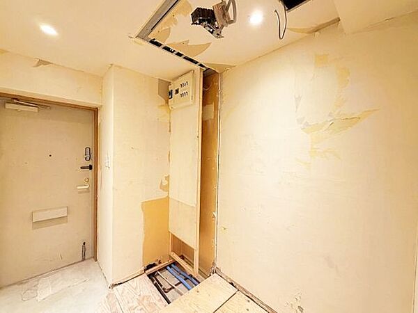 室内リノベーション中。