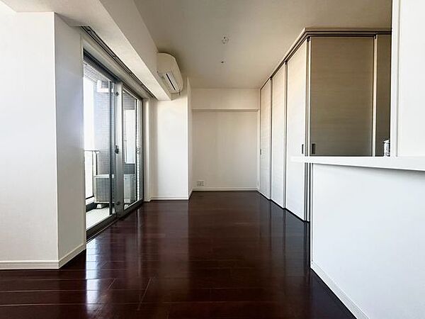 お気に入りのこの場所。いつもと変わらない週末のひととき。寝る前のひととき、自由に自分スタイルを。