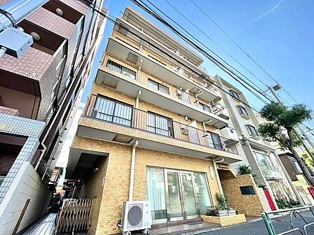 時代と共に変わりゆく街並みと、住む人の変わらない思いを融合。いつまでも誇りに思える住まいへ。