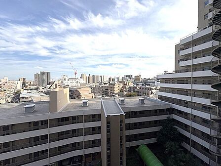 さまざまな表情の景色を眺めながら、くつろぎのひと時をお過ごし頂けます。