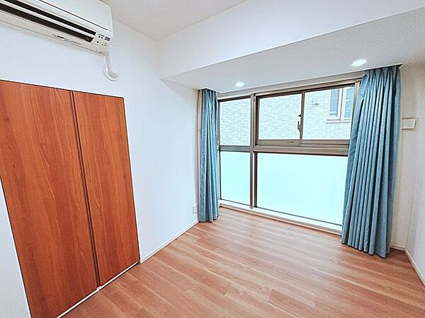 洋室を拡大表示