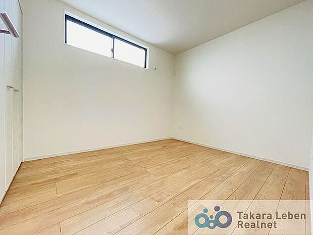 納戸約5.2帖:ナチュラルテイストの白を基調とした空間にはどんなインテリアも馴染みます。