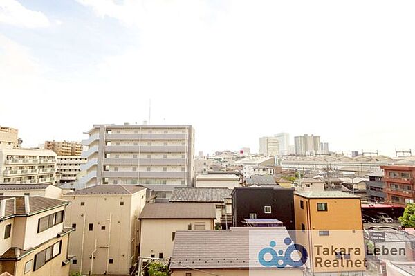 住戸からの眺望。風通しが良く、お洗濯物も早く乾きそうです。毎日のお洗濯が楽しみになりそうです。