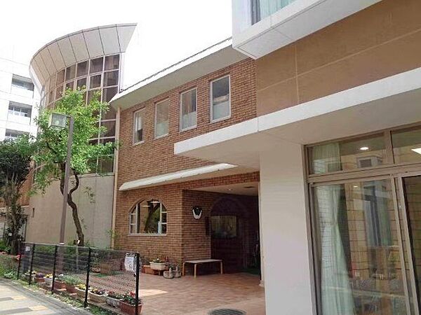 幼稚園型認定こども園東京家政大学附属みどりケ丘幼稚園 徒歩4分。 280m