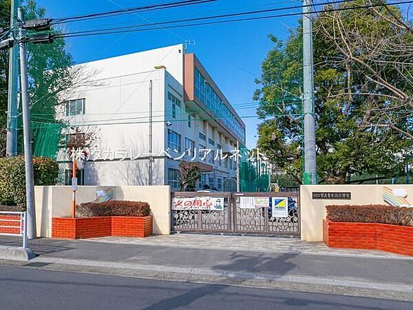 川口市立青木北小学校 徒歩7分。 560m
