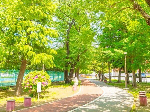 青木町公園 徒歩6分。 450m