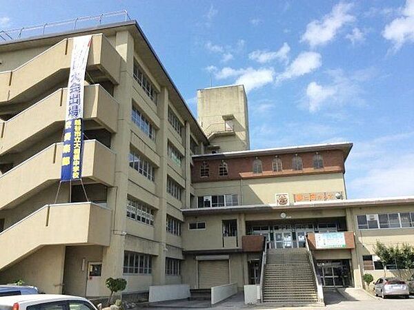 越谷市立大相模中学校 徒歩21分。 1660m