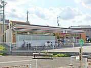 セブンイレブン蕨中央3丁目店 徒歩2分。 130m