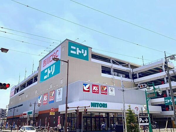 西川口ショッピングセンター 徒歩8分。 630m