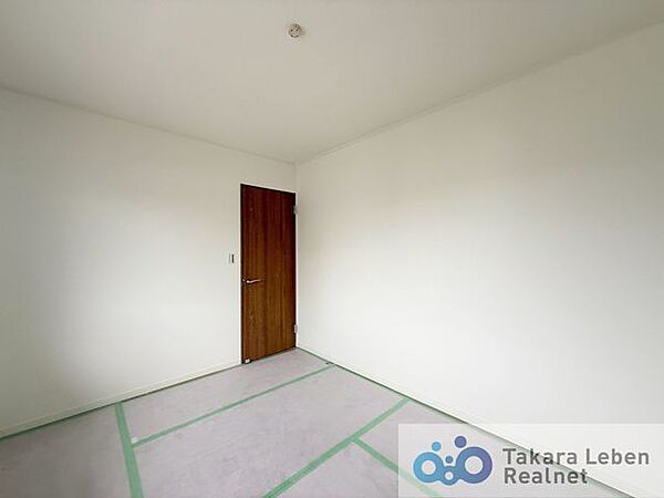 和室ならではの落ち着いた空間は、家族団らんの場としてもおすすめ。日常に和の安らぎを取り入れられます。
