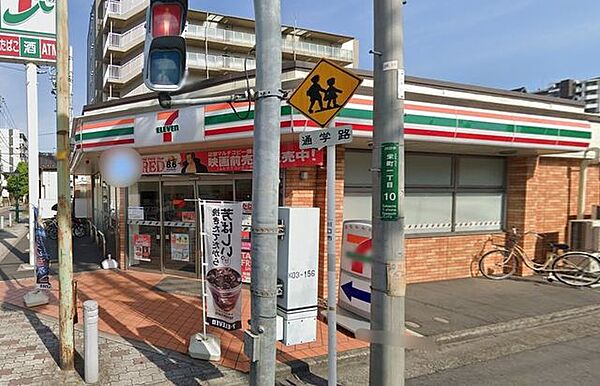 セブンイレブン川口栄町1丁目店 徒歩5分。 350m