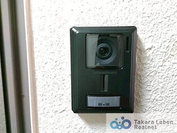 来訪者を確認できるカメラ付きインターホン