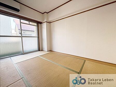 和室は、住まいに落ち着きを与える存在。洋室とは違った魅力を楽しめる、使い勝手の良い空間です。