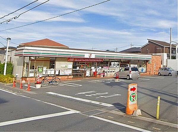 セブンイレブン戸田美女木店 徒歩5分。 400m
