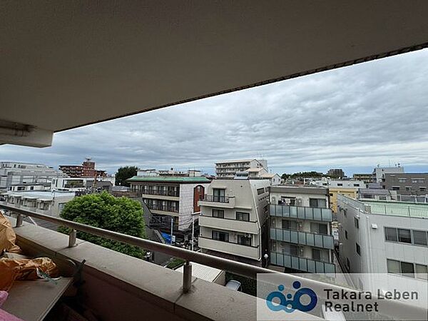 住戸からの眺望。風通しが良く、お洗濯物も早く乾きそうです。毎日のお洗濯が楽しみになりそうです。