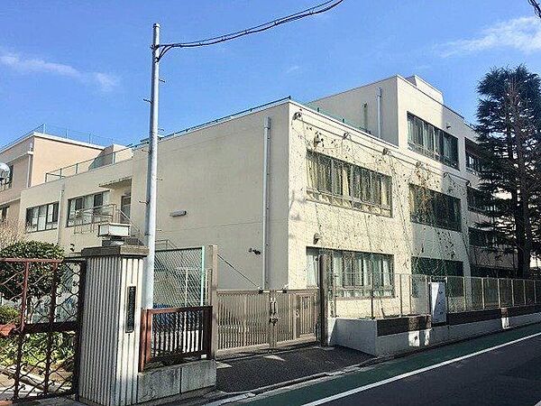 板橋区立板橋第四小学校 徒歩3分。 210m